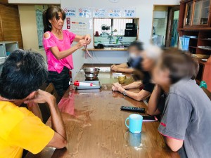 みなさん真剣に聞き入ってます