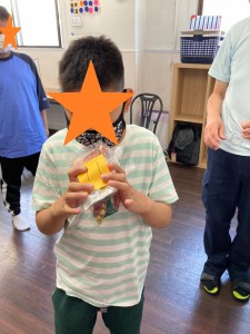 LINE_ALBUM_2022 76 おかし掴み取り_220707_1